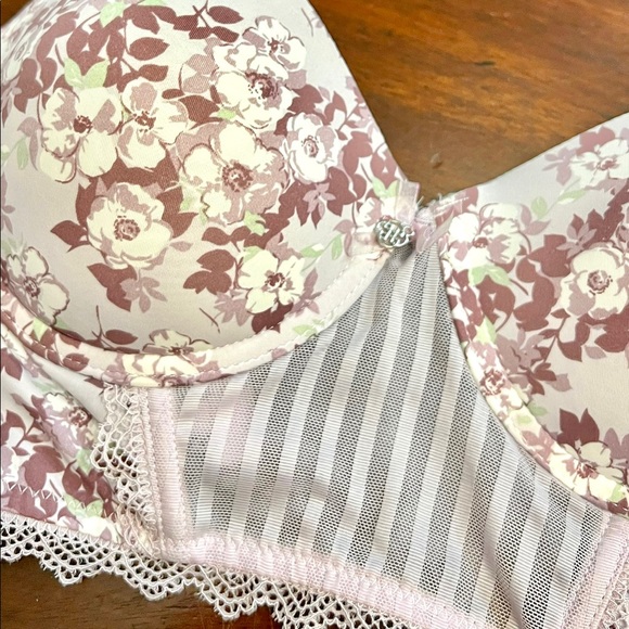 Bra - Picture 2 of 5